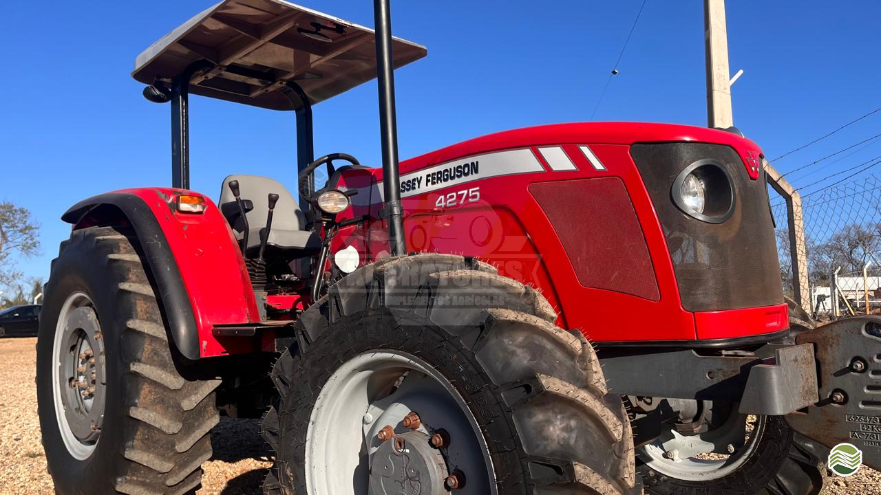 TRATOR MASSEY FERGUSON MF 4275 Tração 4x4 KL Tratores PENAPOLIS SÃO PAULO SP